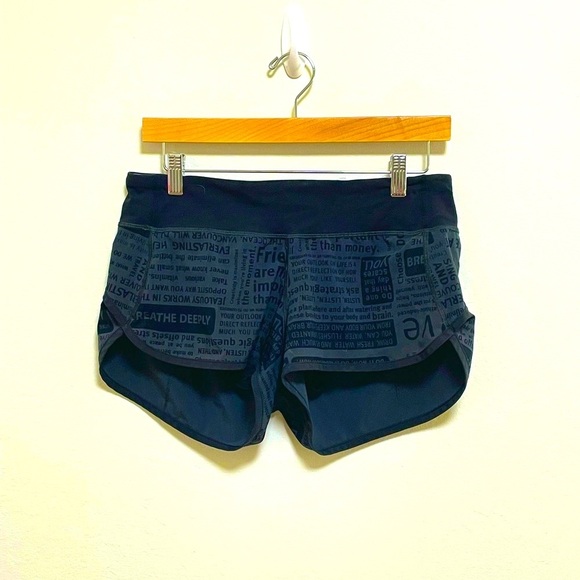 Lululemon Speed Shorts Size 6 2.5 inch inseam - Picture 7 of 7